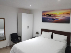 Room in Guest room - Annex Lodge Ndabeni